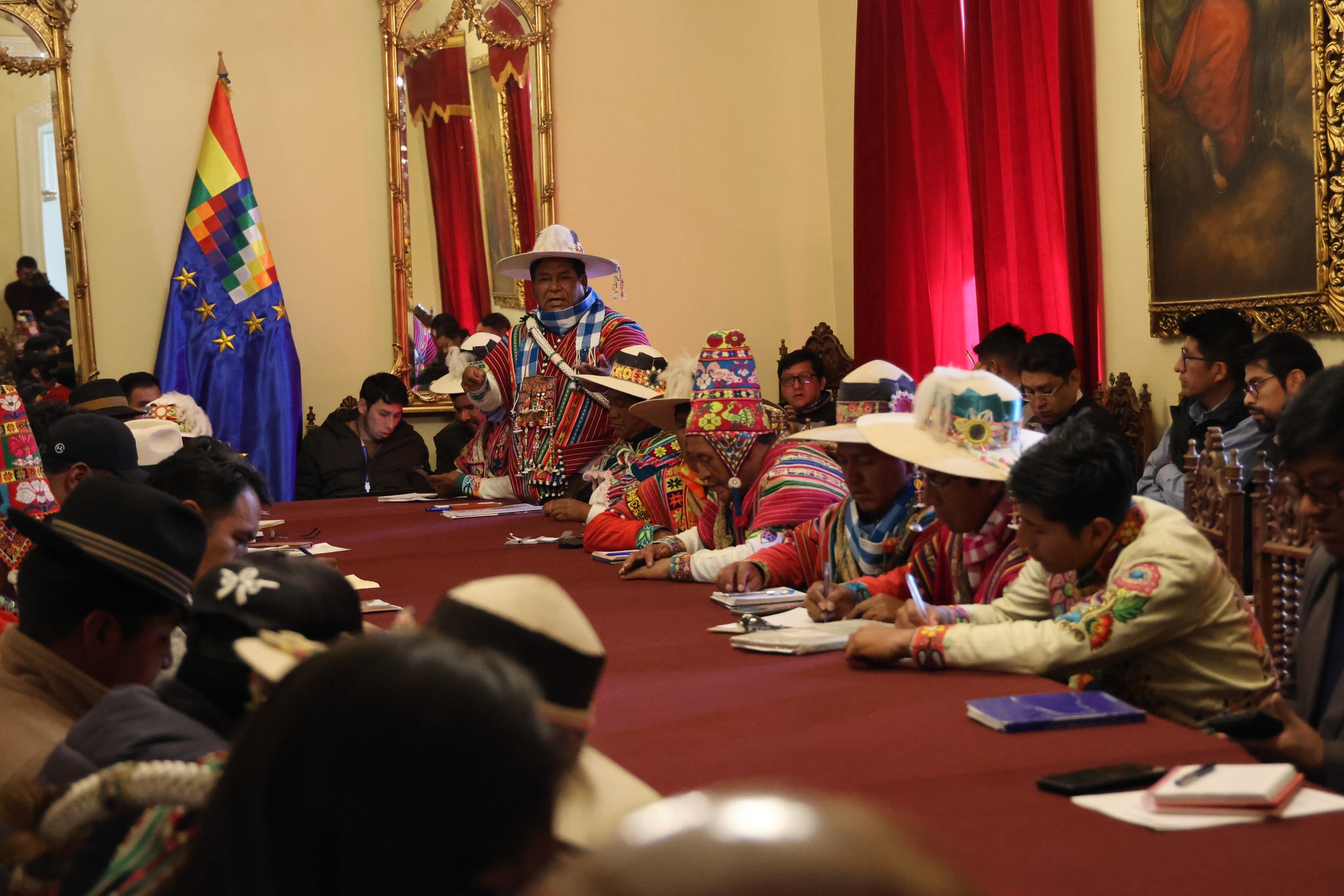 GOBIERNO AVANZA EN PROYECTOS PARA AYLLUS DE ORURO Y POTOSÍ