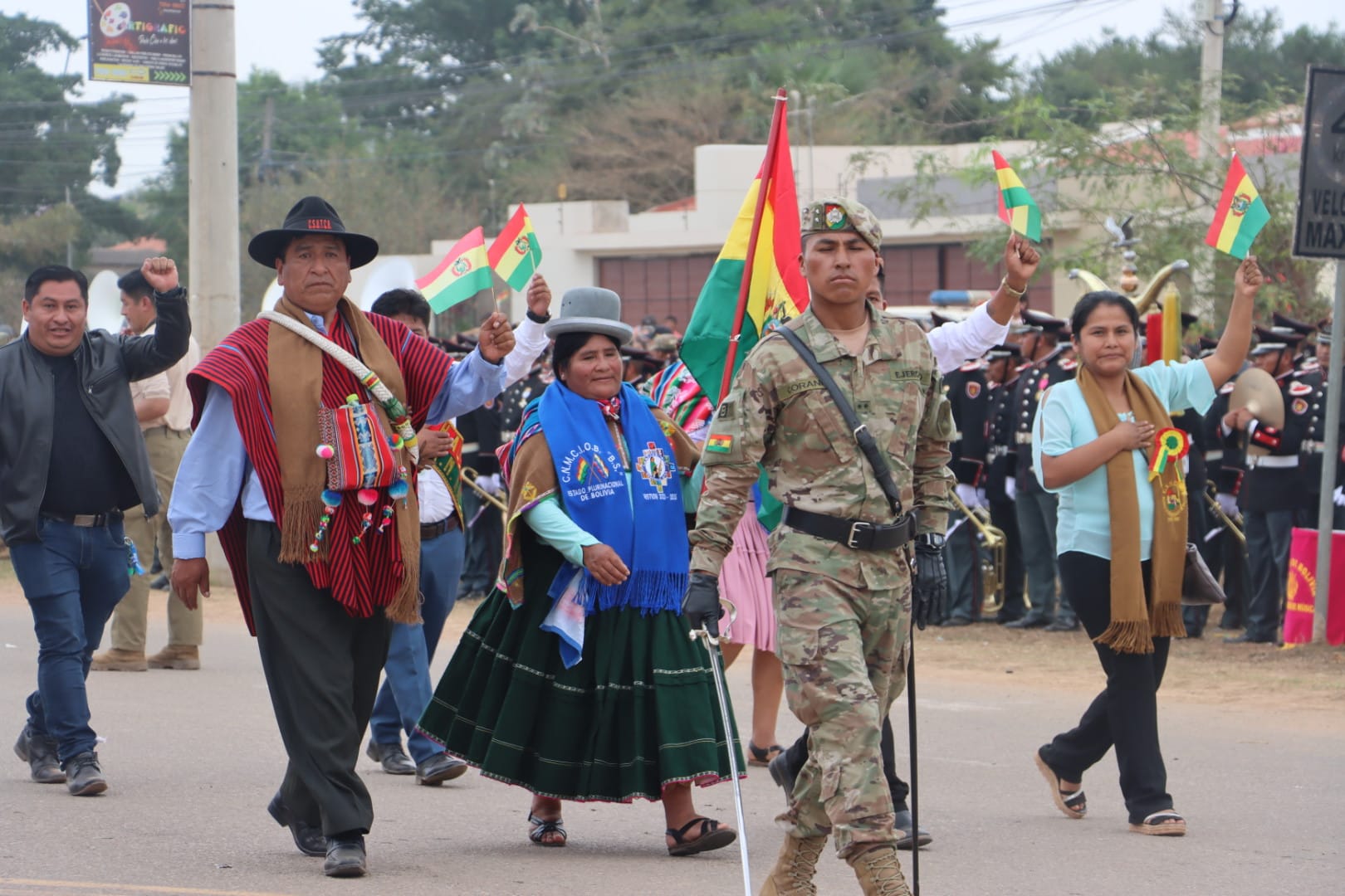 FUERZAS ARMADAS CELEBRAN 199 AÑOS CON PARADA MILITAR