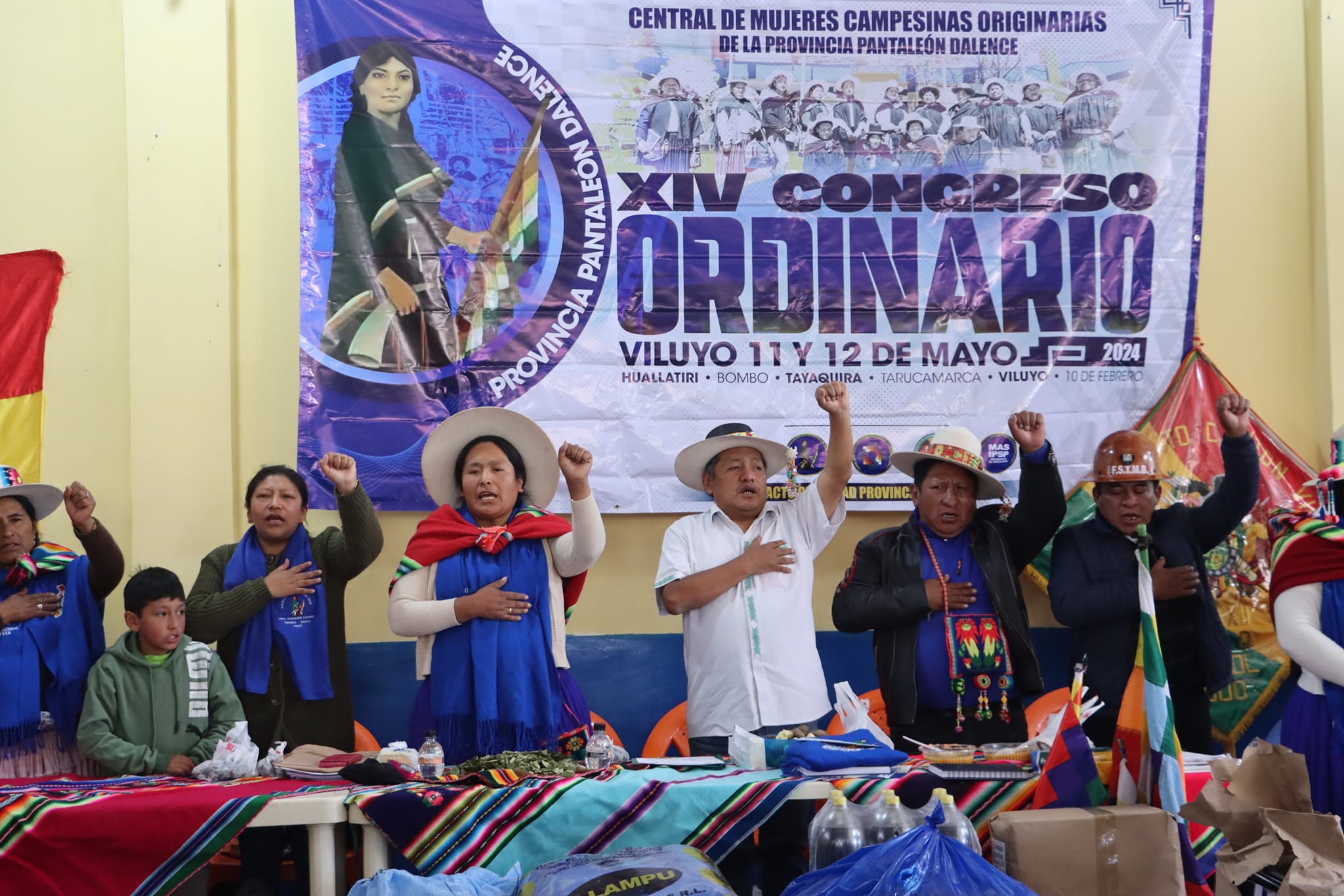 DESTACAN UNIDAD EN CONGRESO DE MUJERES CAMPESINAS EN ORURO