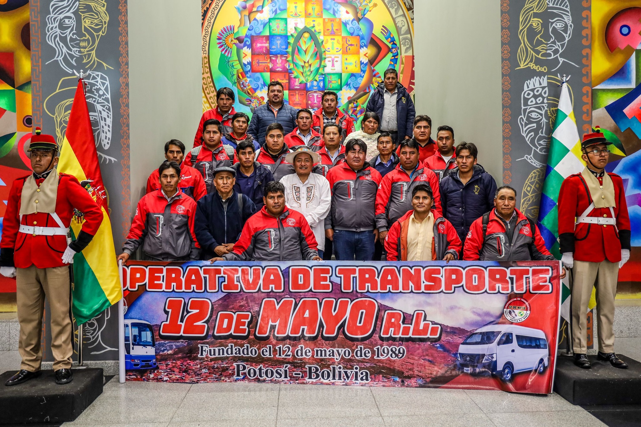 GOBIERNO DIALOGA CON SECTORES DE TRANSPORTE Y URBANOS POTOSINOS