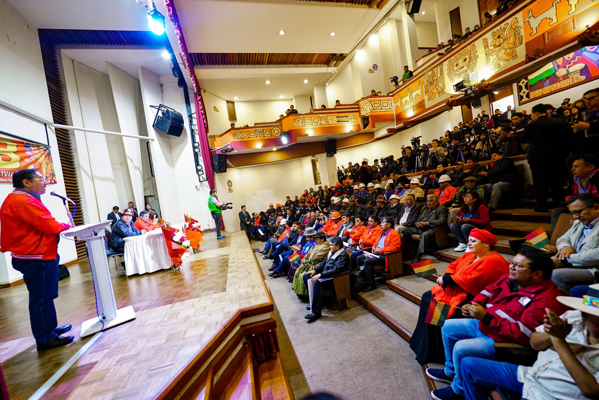 COB CELEBRA ANIVERSARIO CON MENSAJE DE UNIDAD Y MEMORIA
