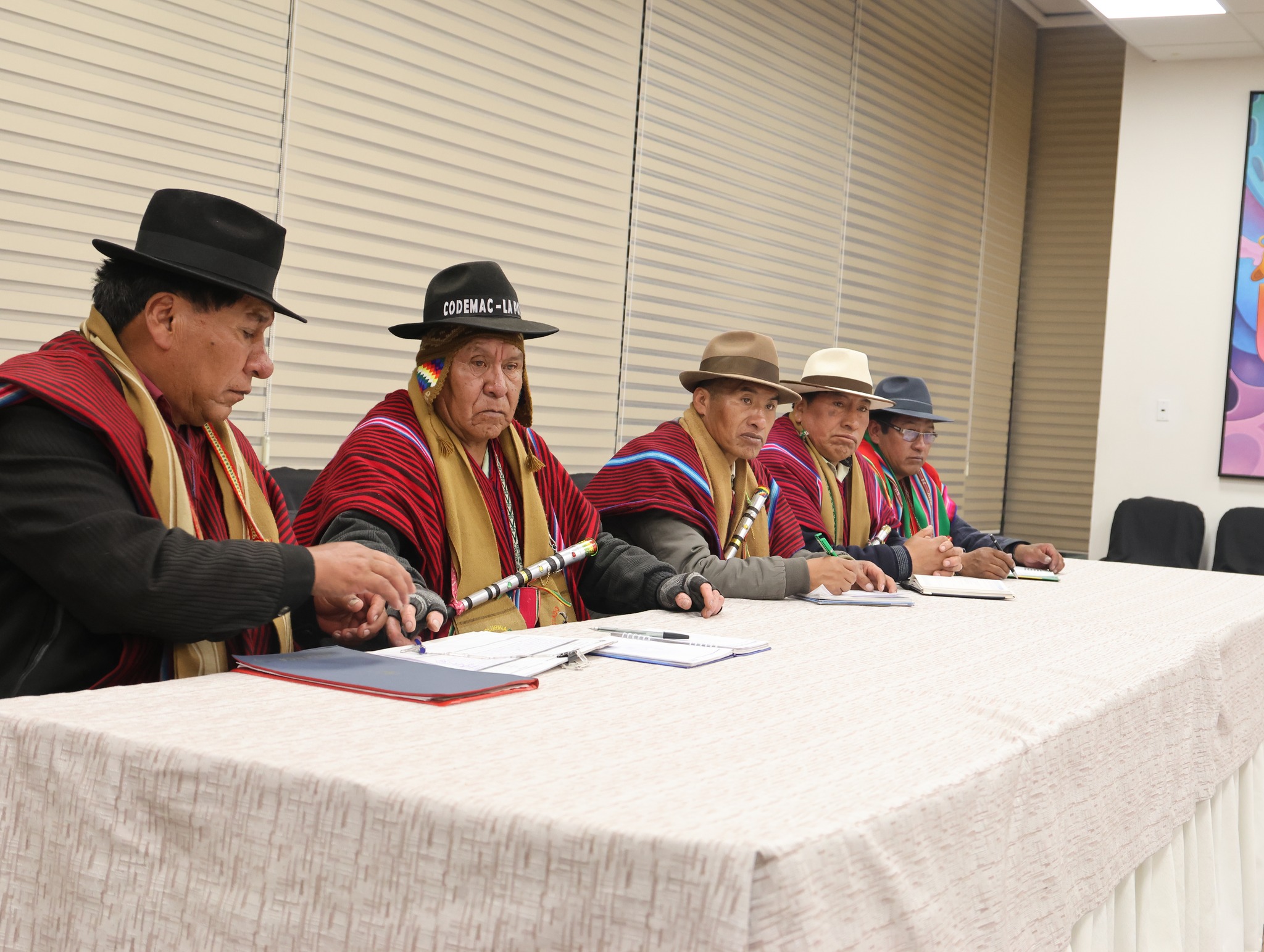 ATIENDEN REIVINDICACIONES DE MARKAS Y AYLLUS DE LA PAZ